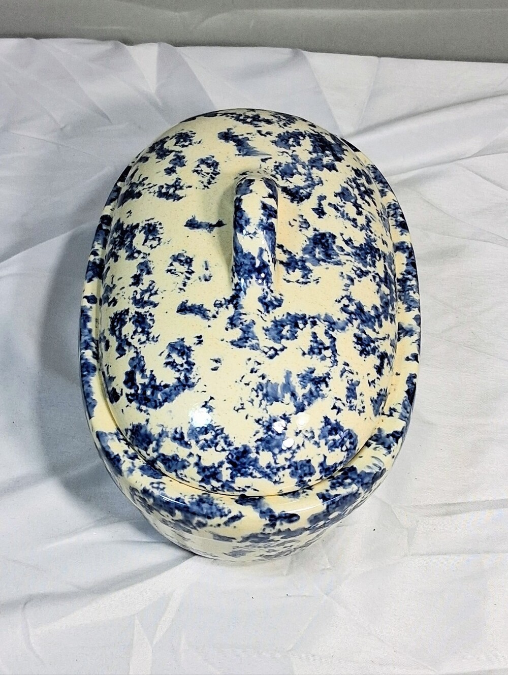 Robinson Ransbottom Stoneware Spongeware Blue and White Lidded Casserole Dish
